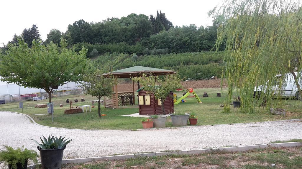 Agriturismo Perugini Bed & Breakfast Cesena Exterior photo